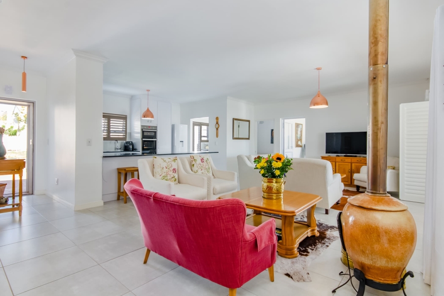 4 Bedroom Property for Sale in Pinehurst Western Cape